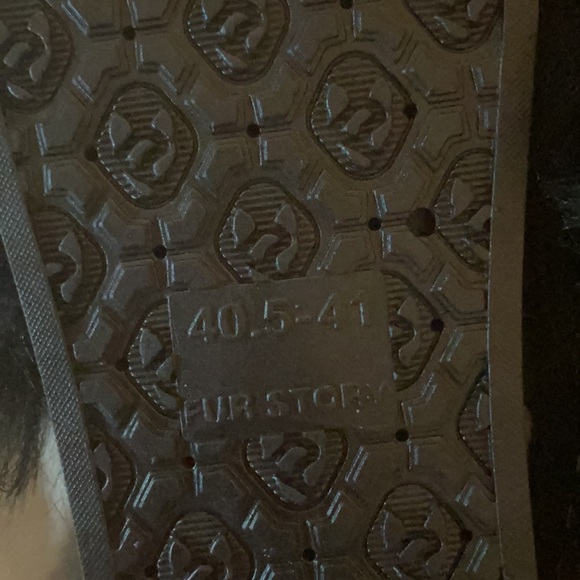 Fur Story Black Sandal Size 10.5- 11 - Picture 5 of 5